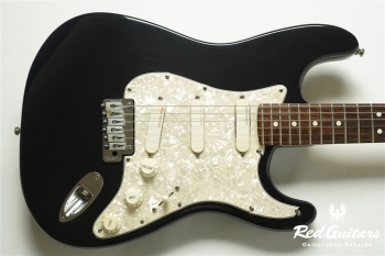 Stratocaster Plus Deluxe - Mystic Black